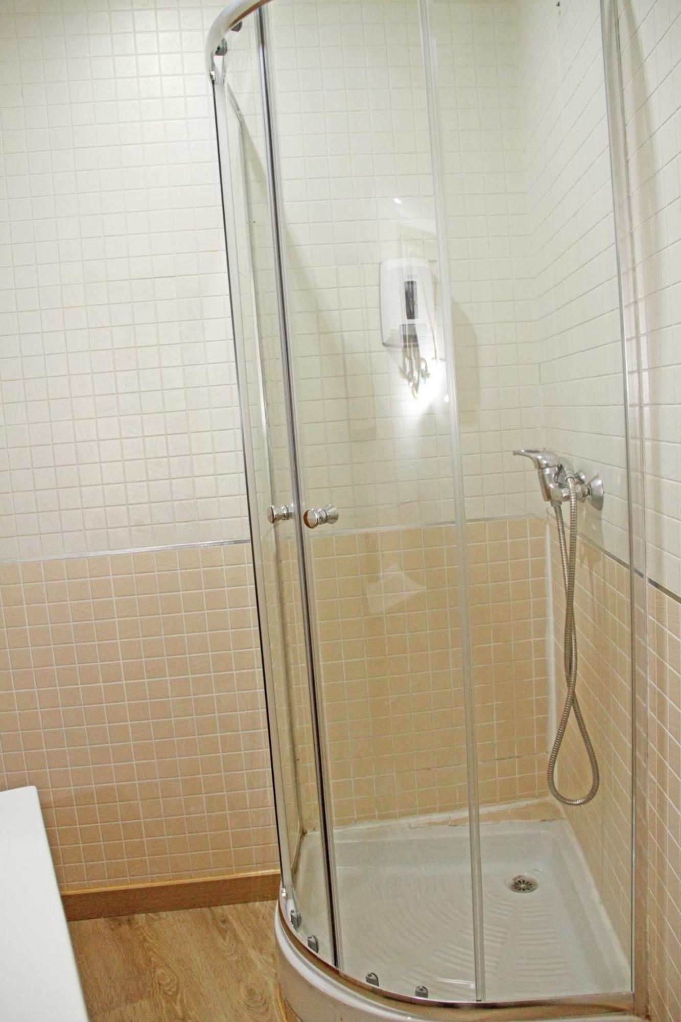 Lujosos Apartamentos En El Centro De Madrid Esterno foto