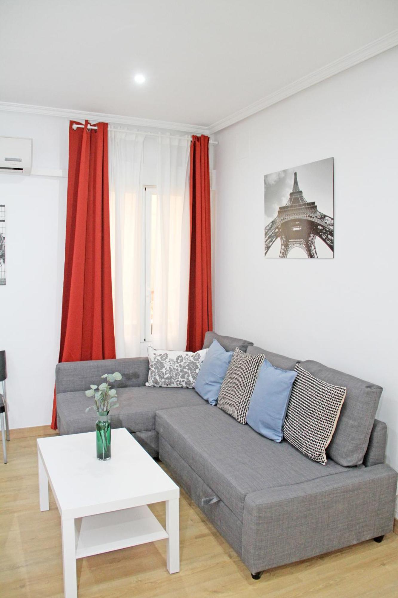 Lujosos Apartamentos En El Centro De Madrid Esterno foto