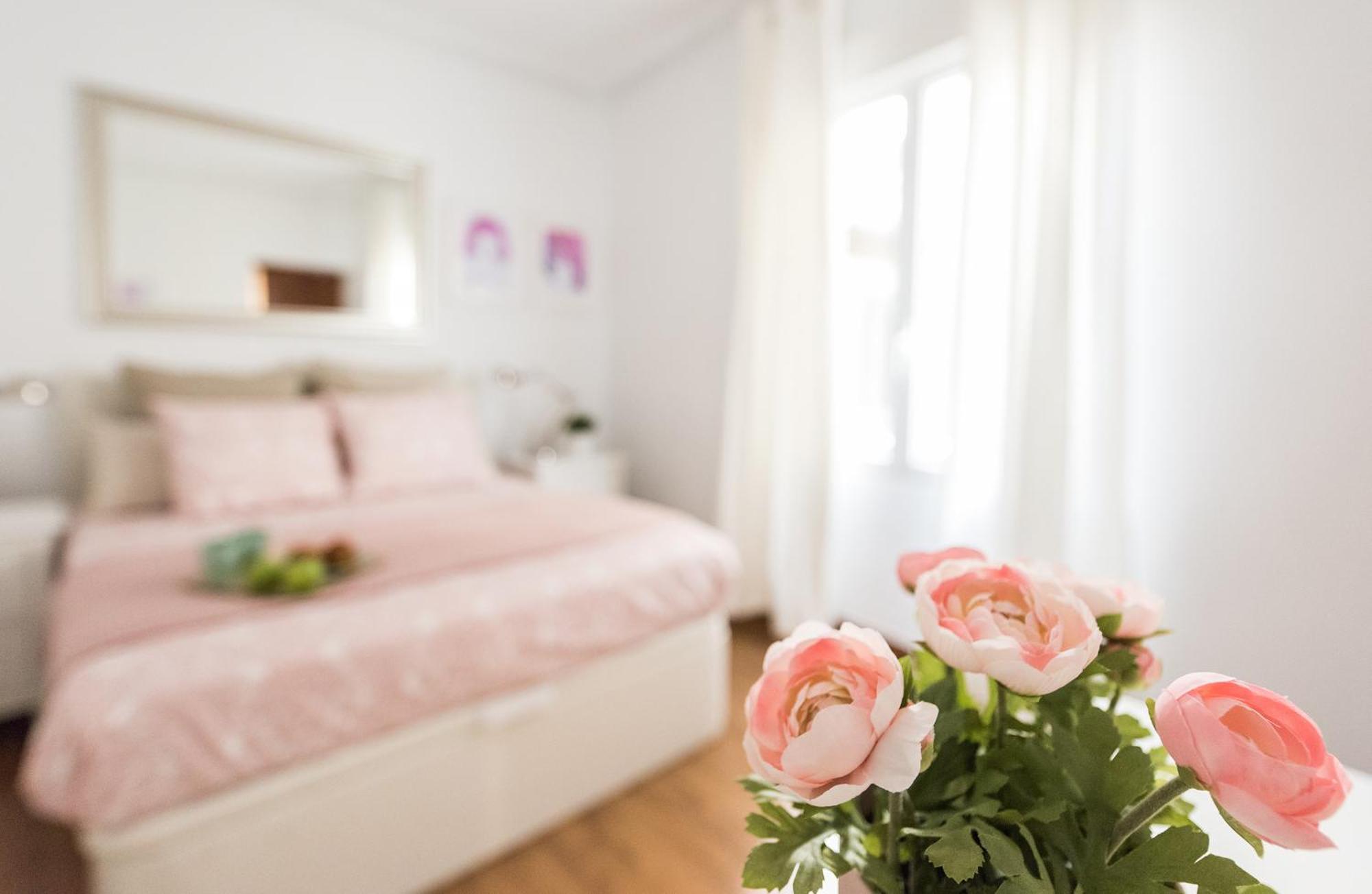 Lujosos Apartamentos En El Centro De Madrid Esterno foto