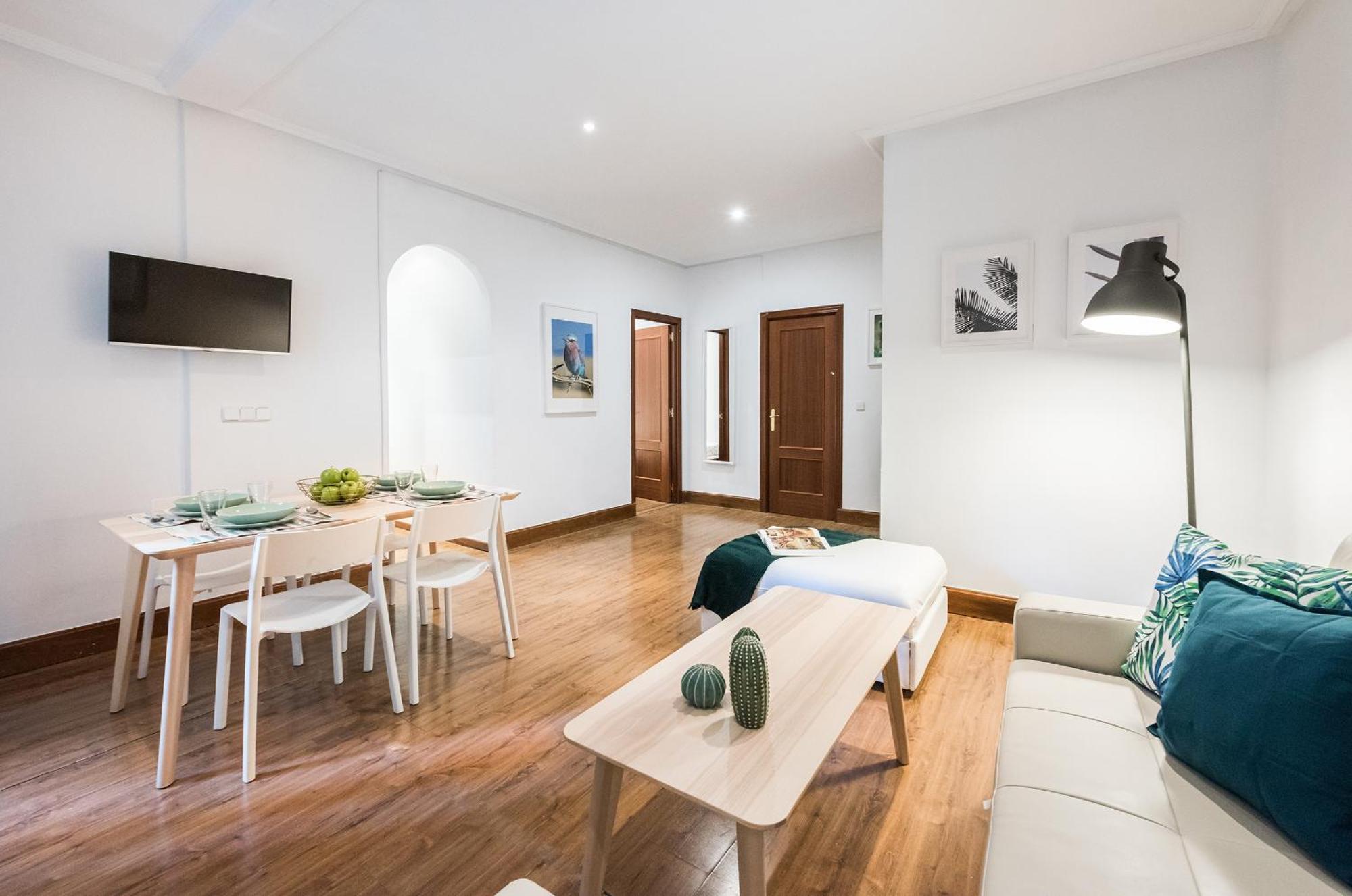 Lujosos Apartamentos En El Centro De Madrid Esterno foto