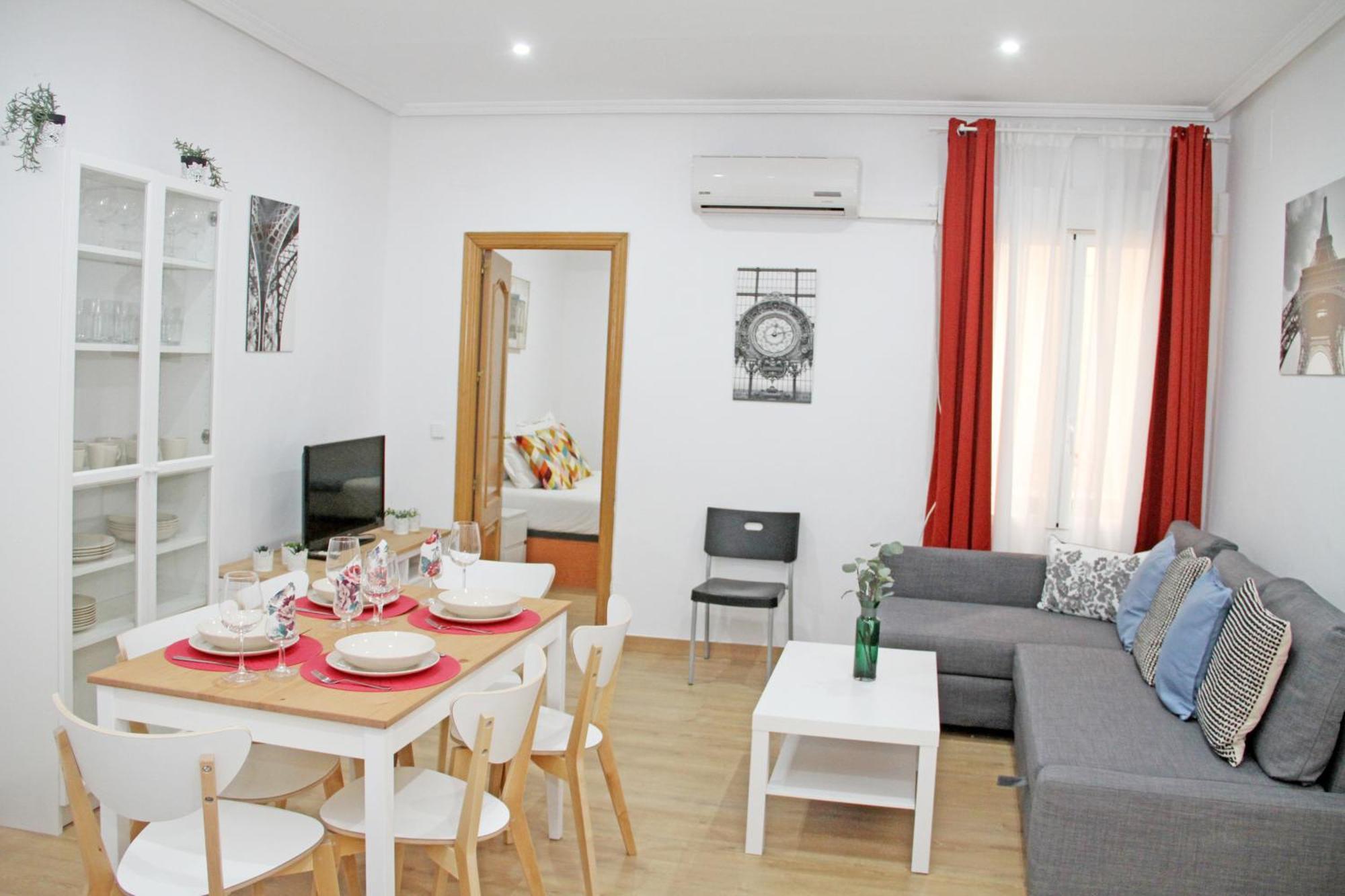 Lujosos Apartamentos En El Centro De Madrid Esterno foto