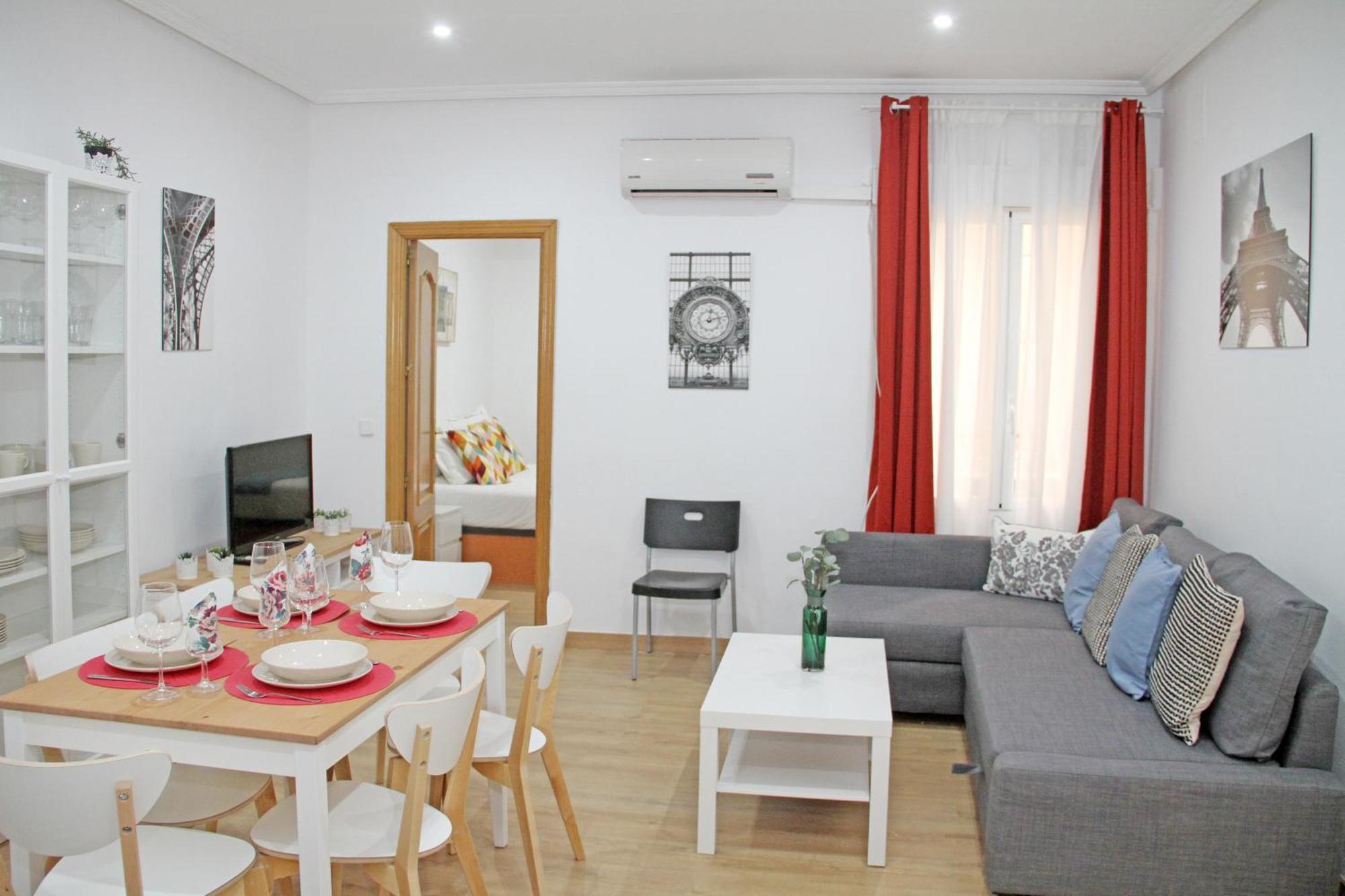 Lujosos Apartamentos En El Centro De Madrid Esterno foto